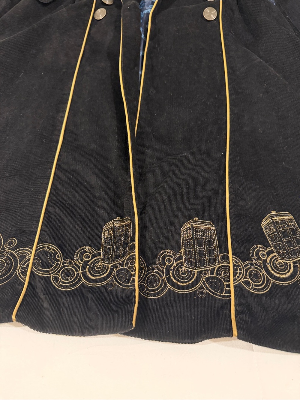 Dr Who TARDIS Hot Topic Black Trench Coat with Gold Piping and Blue Lining XS - Picture 2 of 14